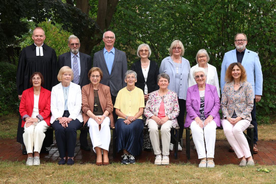Diamantene Konfirmation: Gruppe aus dem Bezirk Mitte (Pfarrer Steinmann)